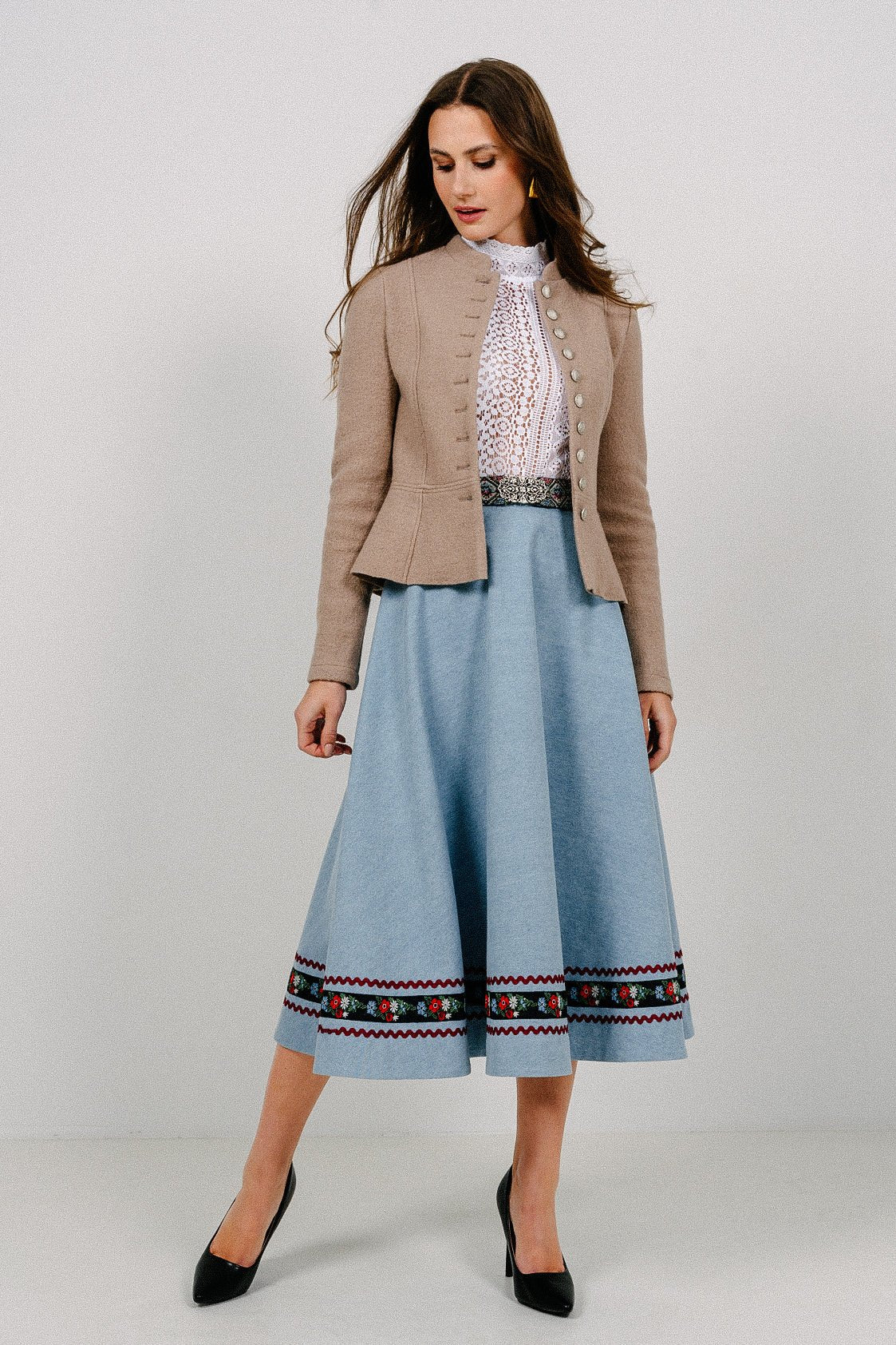 TRACHTENROCK JEANS FLORALS HELLBLAU - JAN&INA Trachten