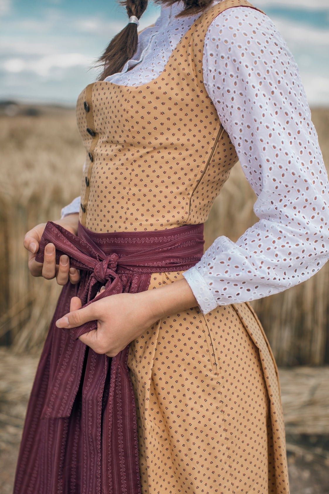 BW DIRNDL VINTAGE FLOWERS GOLD - JAN&INA Trachten