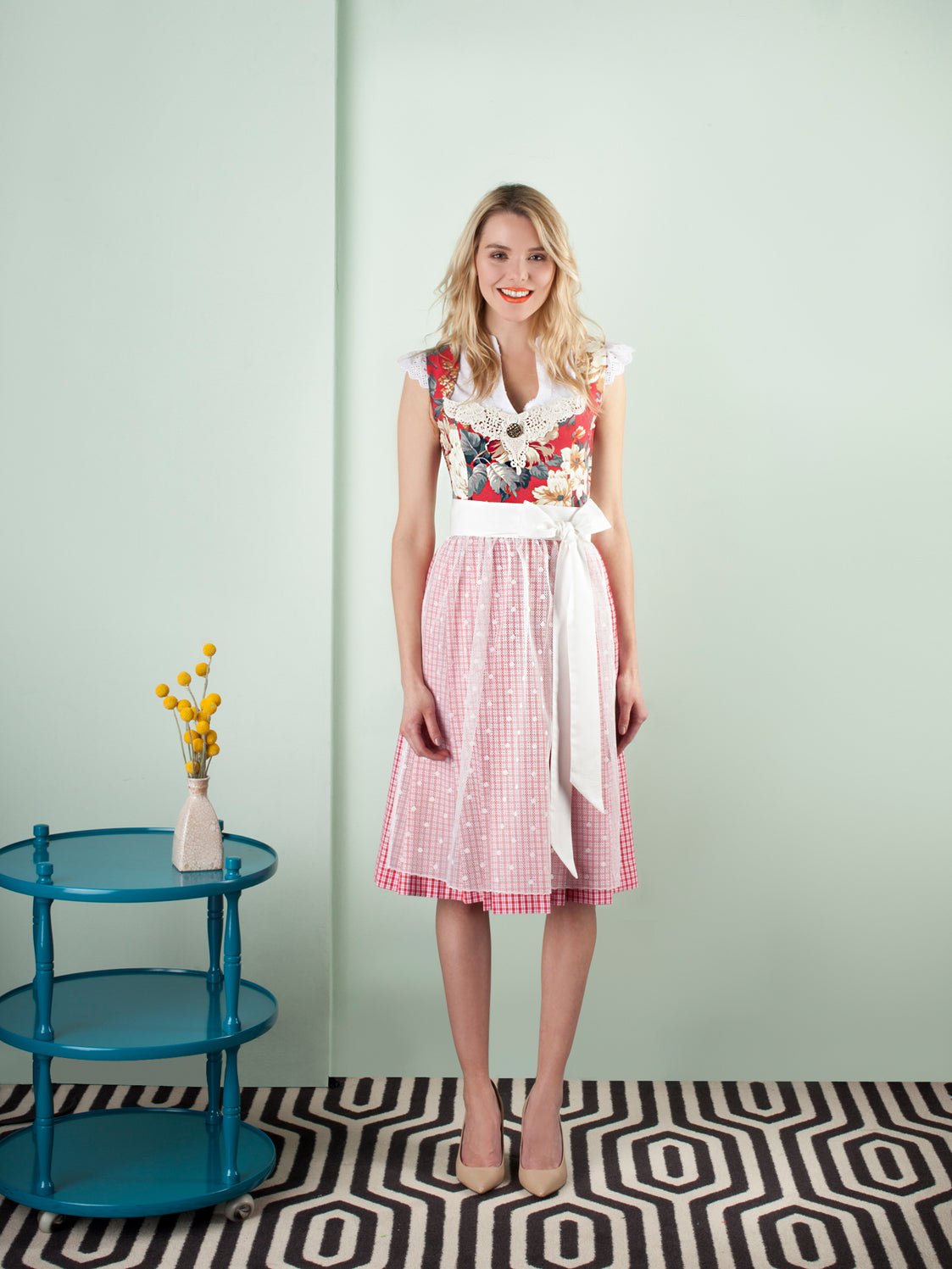 DIRNDL VINTAGE OXFORD FLOWERS ROT - JAN&INA Trachten