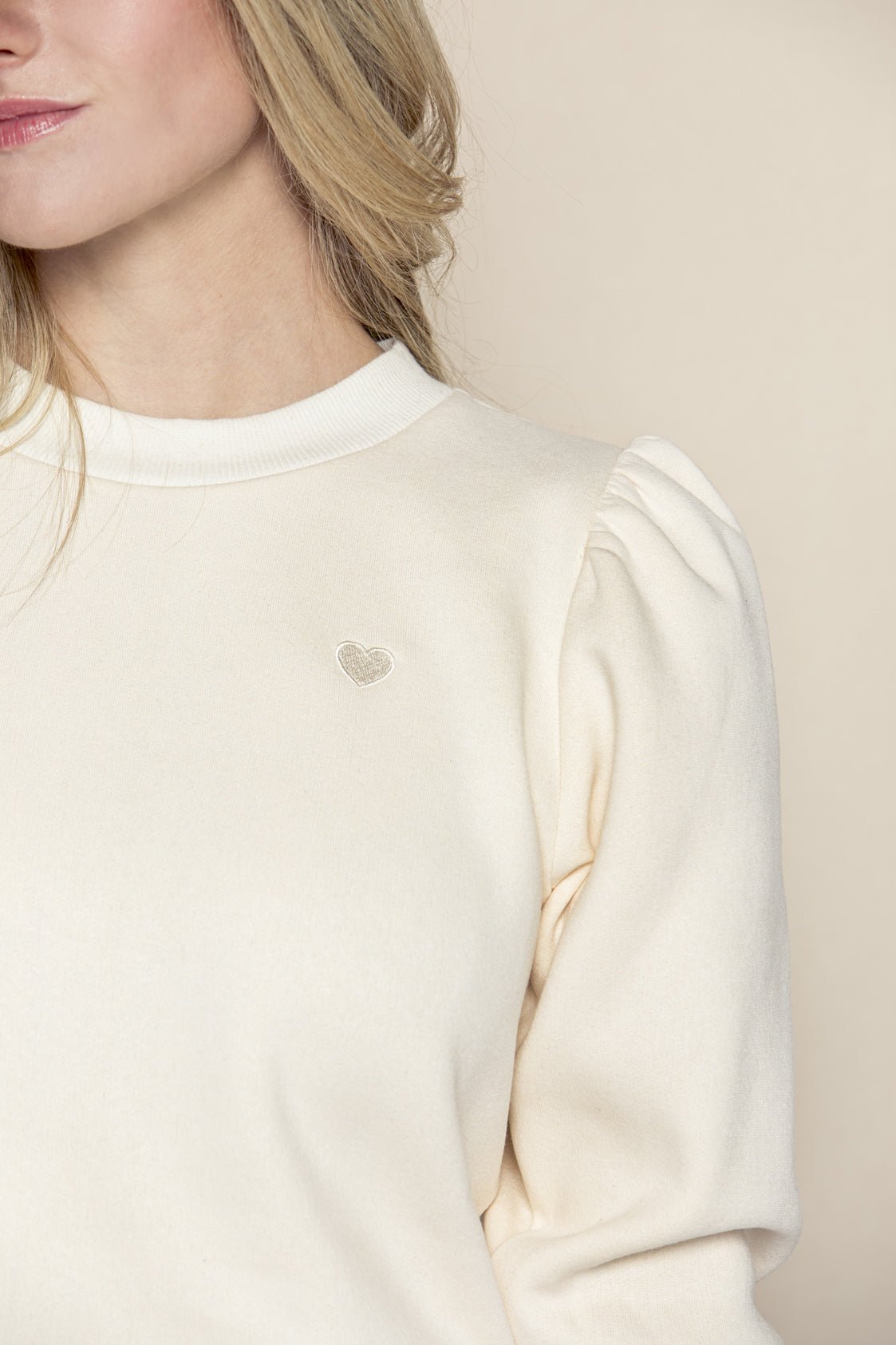 HEART SWEATER ECRU - JAN&INA Trachten
