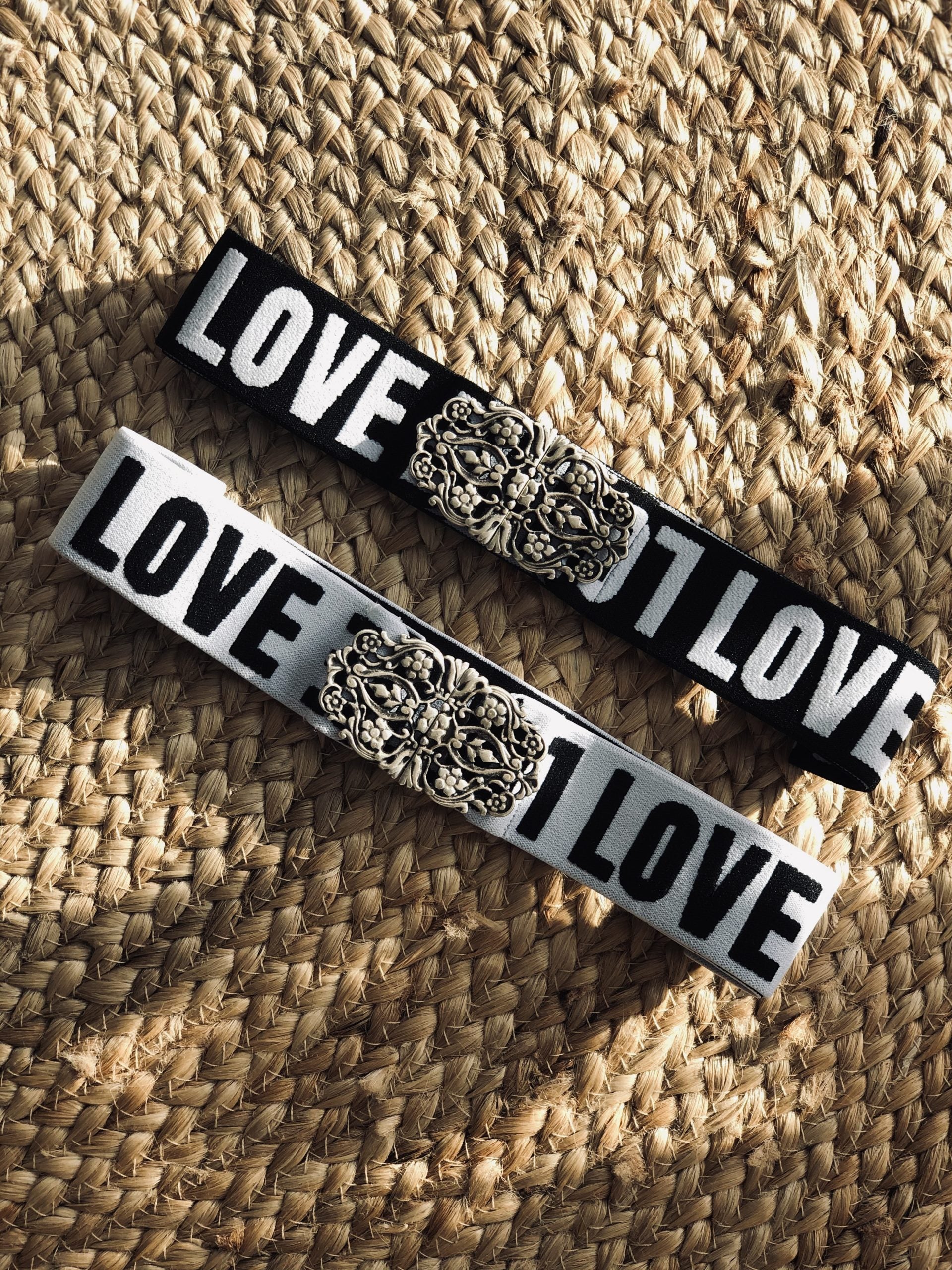 TRACHTENGÜRTEL STRETCH LOVE WEISS SILBER