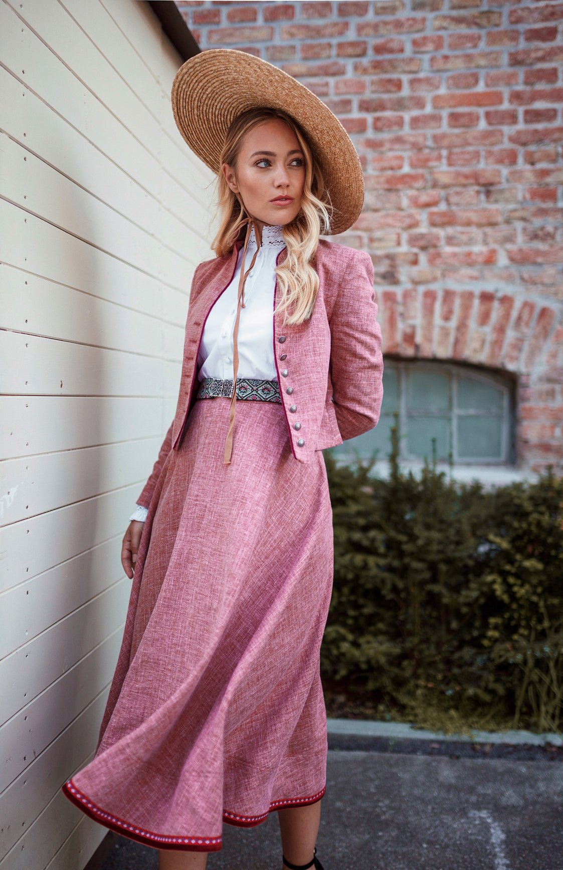 SOFT LEINEN BLAZER ROSENHOLZ - JAN&INA Trachten