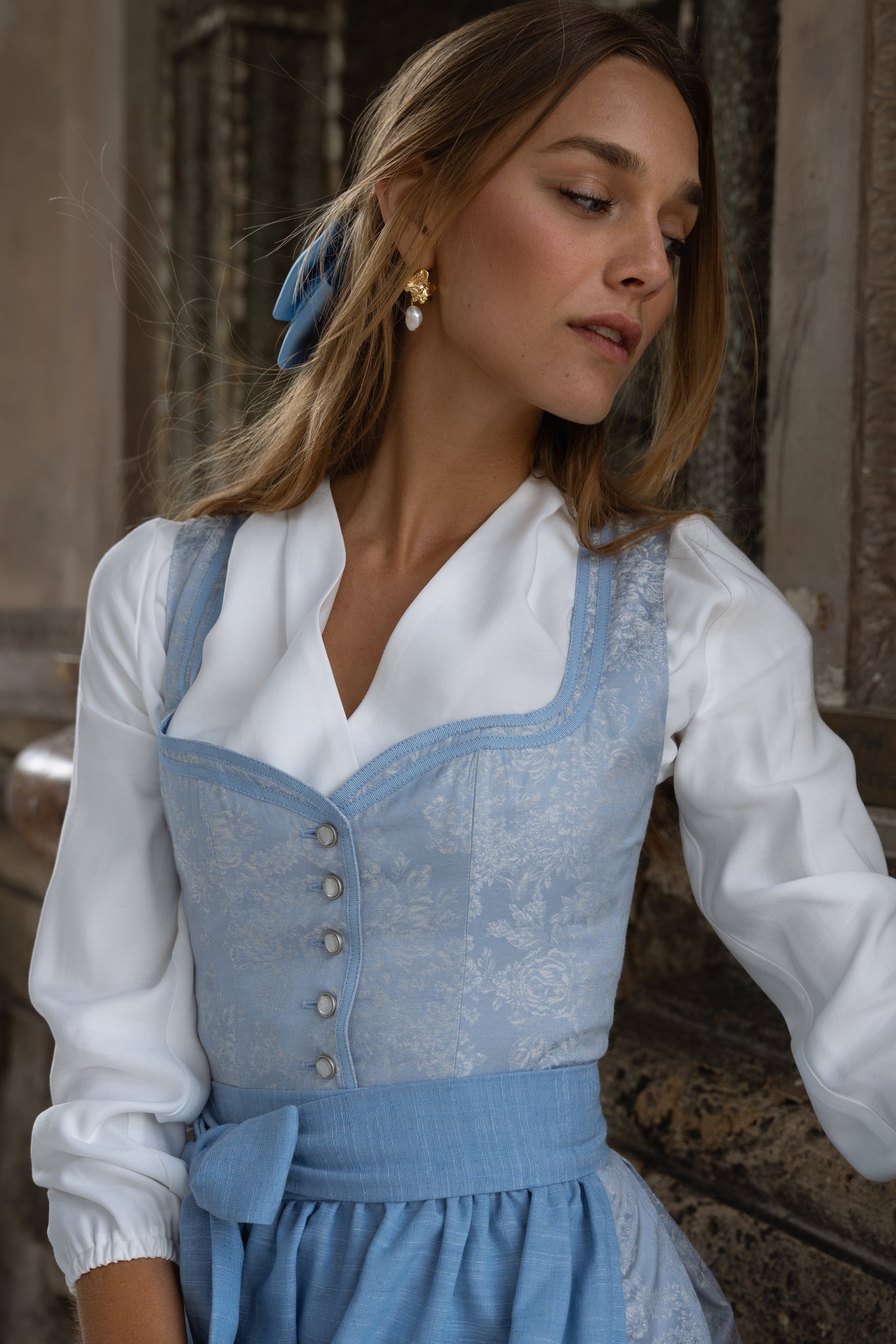 DIRNDLBLUSE WEISS