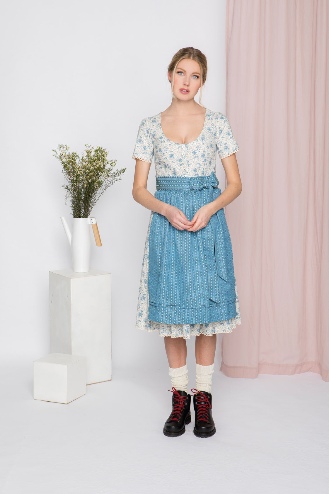 BAUMWOLL- TRADITIONSDIRNDL BLAU