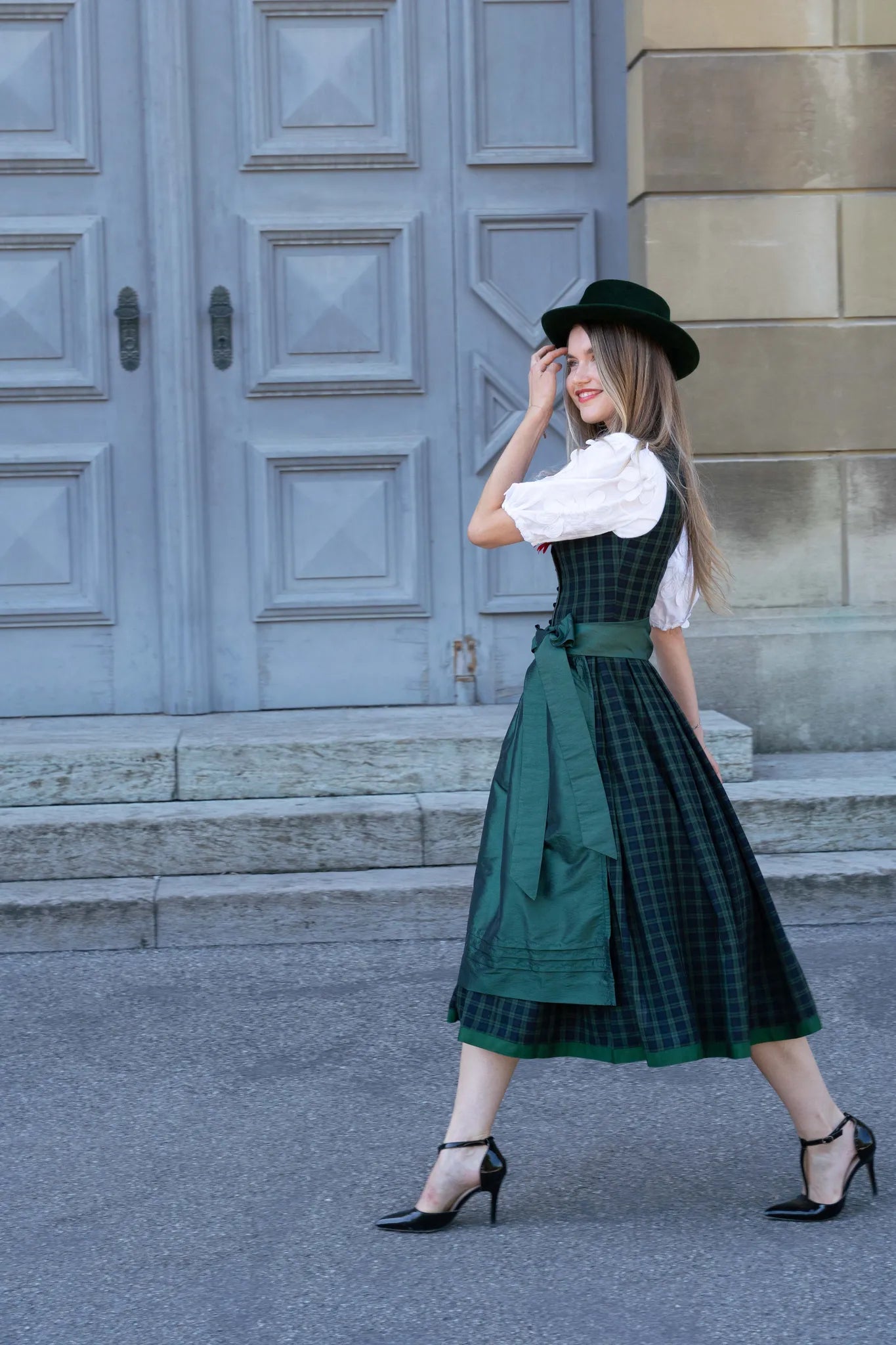 KARO DIRNDL TARTAN LOVE DUNKELBLAU/ TANNENGRÜN